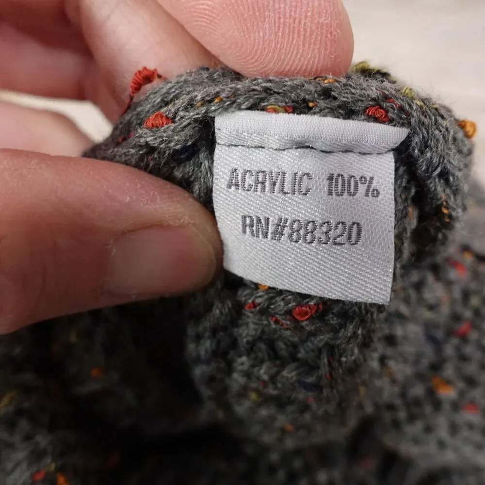 C.C. EXCLUSIVES 100% ACRYLIC GREY WINTER‎ HAT CAP BEANIE WOMENS